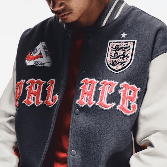 ジャケット・アウター PALACE NIKE JERSEY BLACK XXL England Nike x Palace Varsity Jacket - Cool Grey